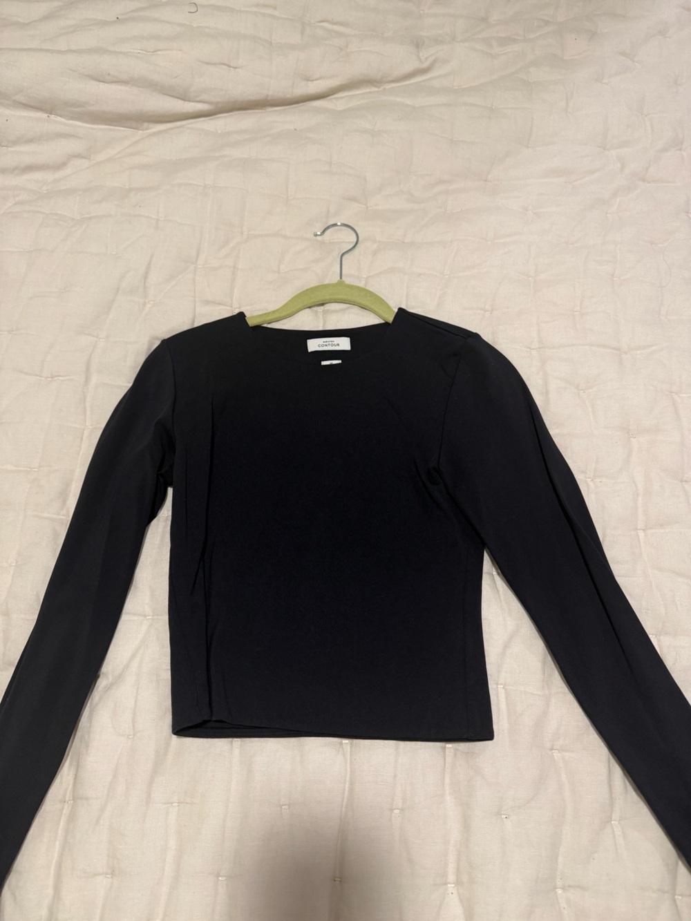 Aritzia contour long sleeve